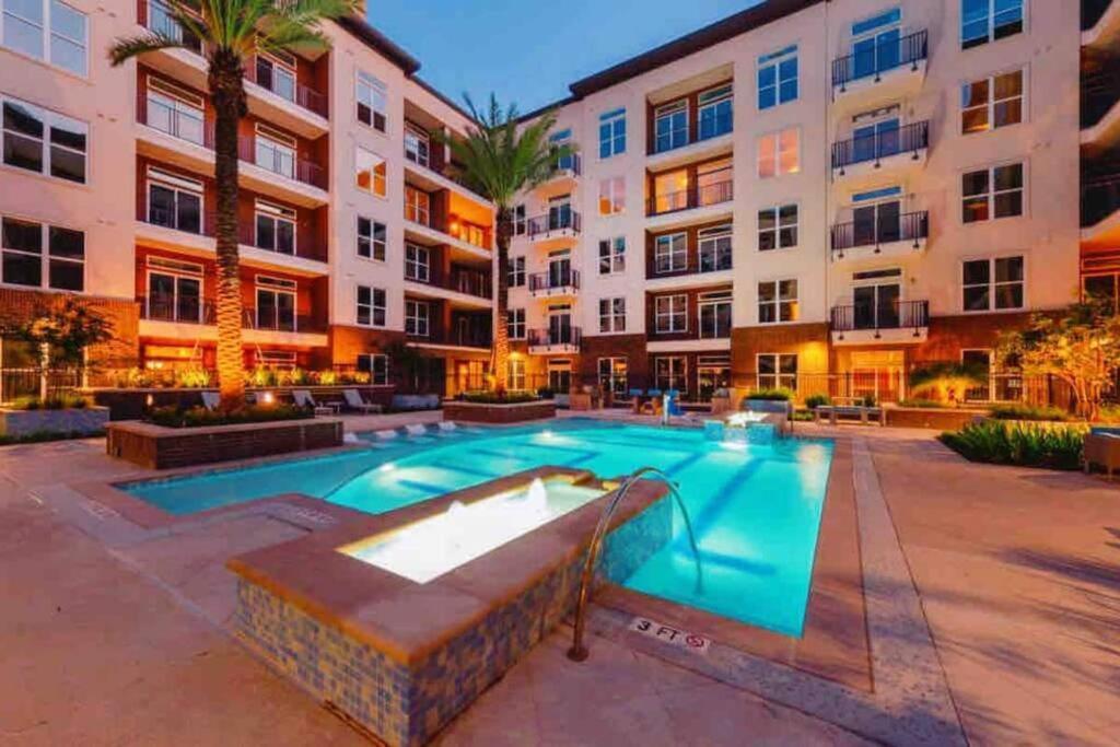 Apartmán Downtown Living 1Br W/ Free Parking Garage Houston Exteriér fotografie